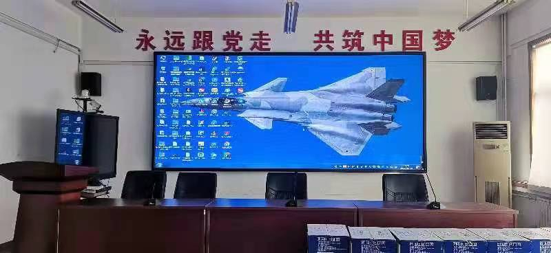 室內(nèi)P2全彩屏完成一塊，積極復(fù)工復(fù)產(chǎn)，抗疫堅(jiān)持到底